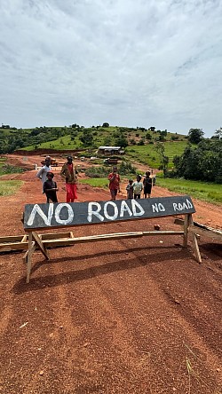 Attimo di panico sulla pista più difficile del West Africa